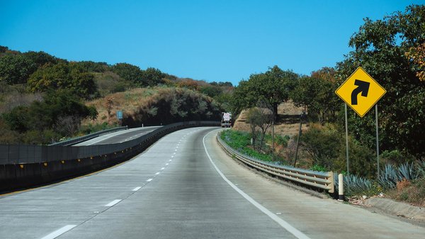 Quelles innovations technologiques redéfinissent la sécurité automobile ?